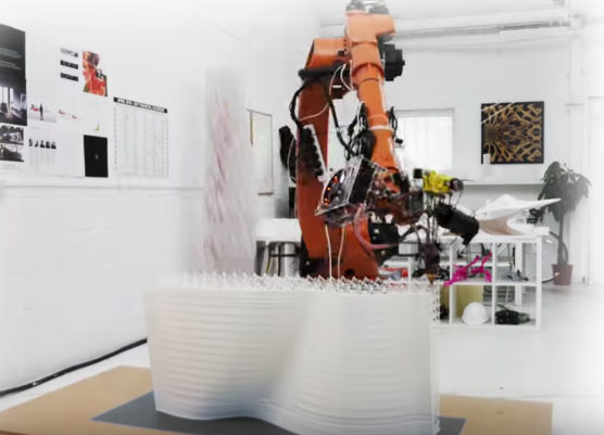 Large Scale Robotic 3D Printing 