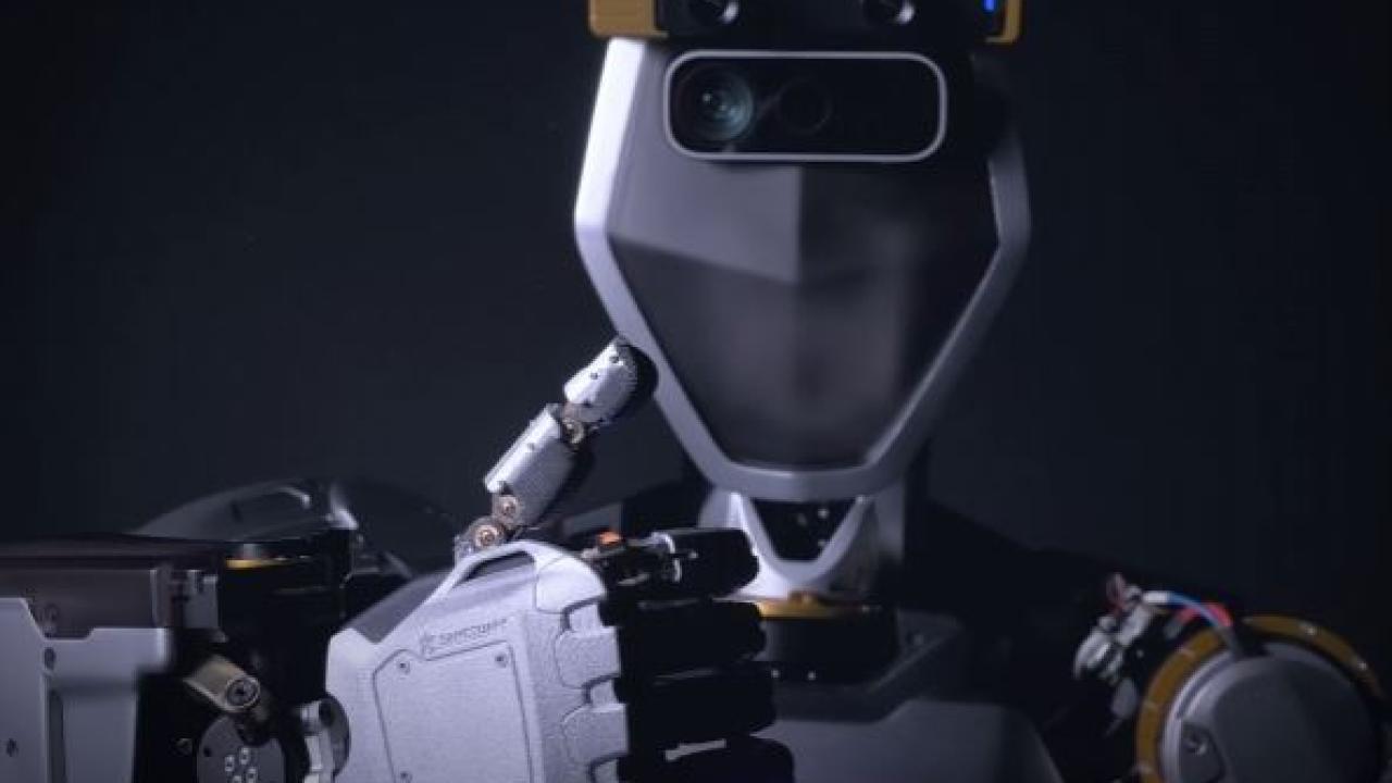 Sanctuary AI Unveils Phoenix™ - A Humanoid General-Purpose Robot